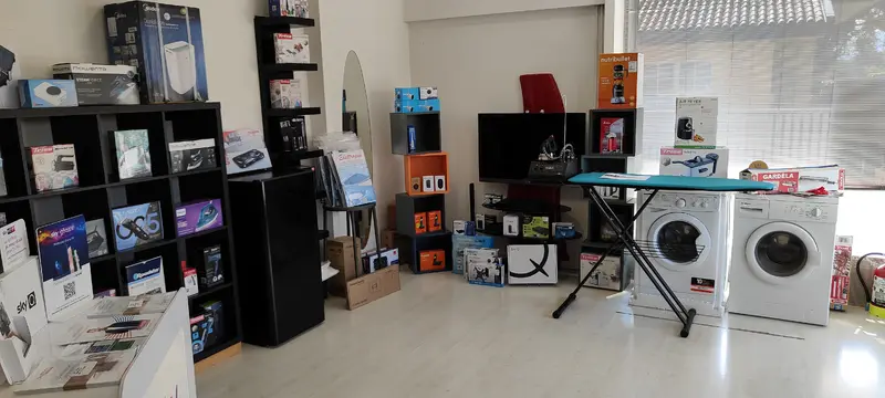 Immagine Elettro Shop Snc Di Dalla Piazza Massimo 1