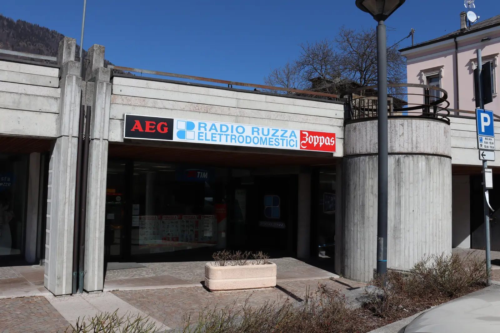 Radio Ruzza Di ALESSANDRO RUZZA S.A.S.