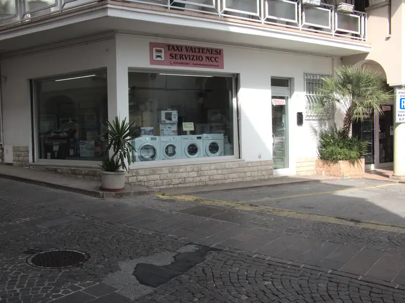 Immagine New Market Sas Di Albieri Amilcare E C 5