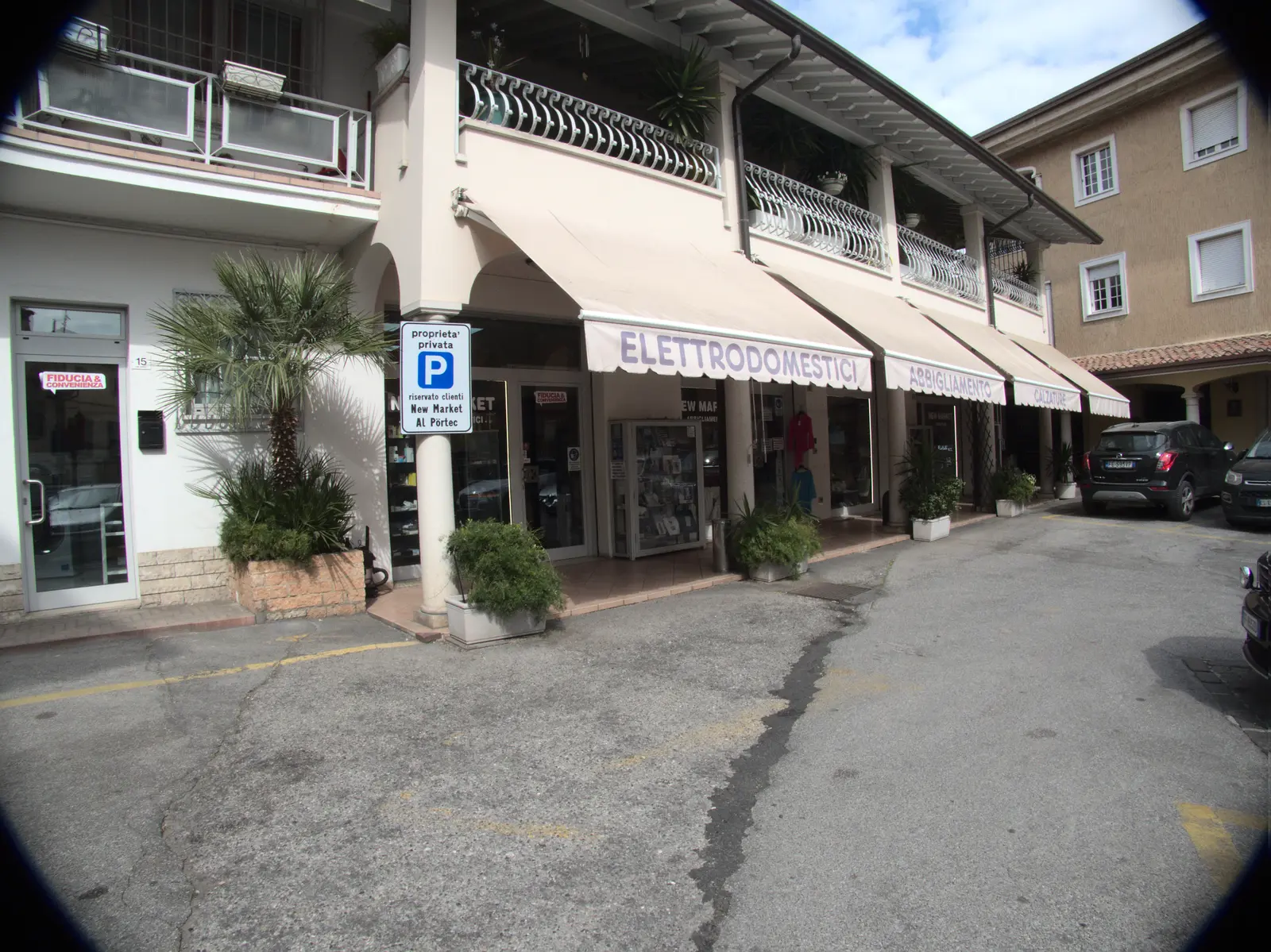 New Market Sas Di Albieri Amilcare E C