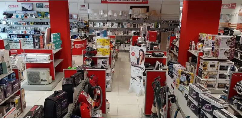 Immagine ELETTRODOMESTICI  ALBANO  ARREDAMENTI 1