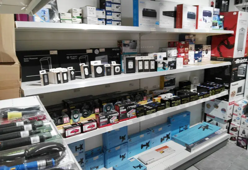 Immagine IO E TECH di Manzini Mario Andrea 6