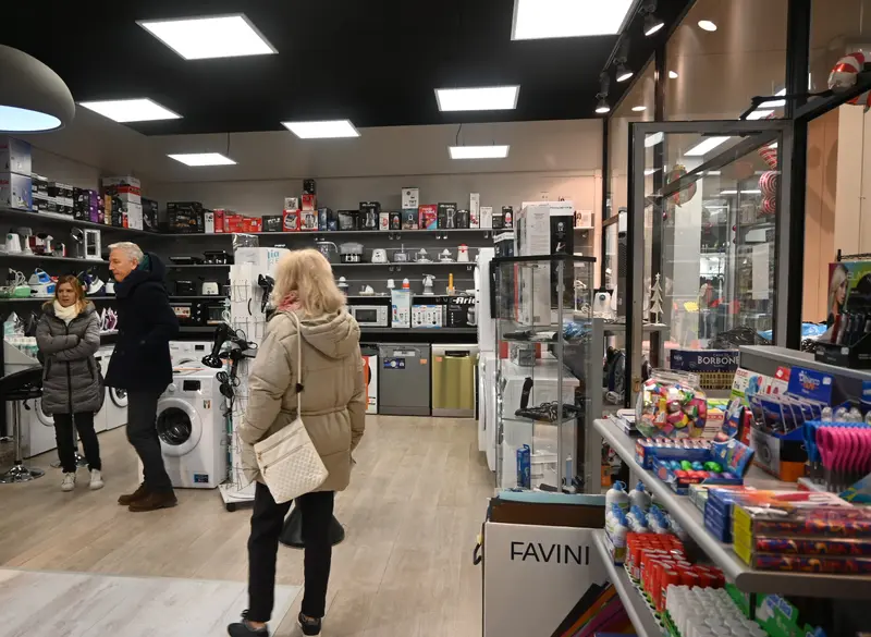 Immagine ELECTRASTORE & OFFICE 19